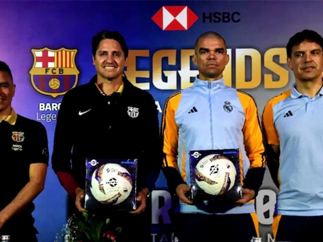 मुंबई में लीजेंड्स एल क्लासिको में रियल मैड्रिड ने बार्सिलोना को 2-0 से हराया